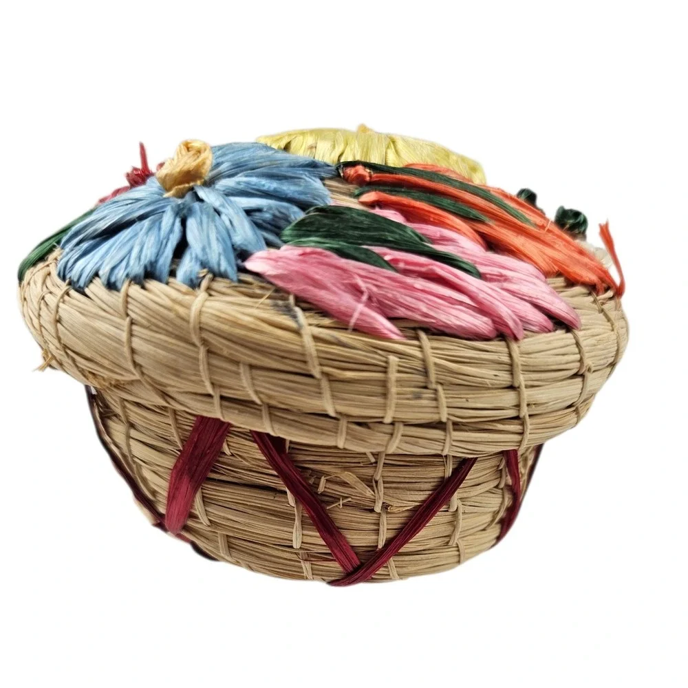 Woven Straw Basket with‎ Colorful Raffia Flowers Trinket Jewelry Box